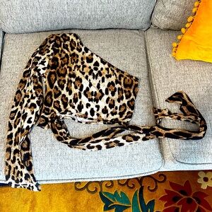 Off the Shoulder, Crop Top, Animal Print size L